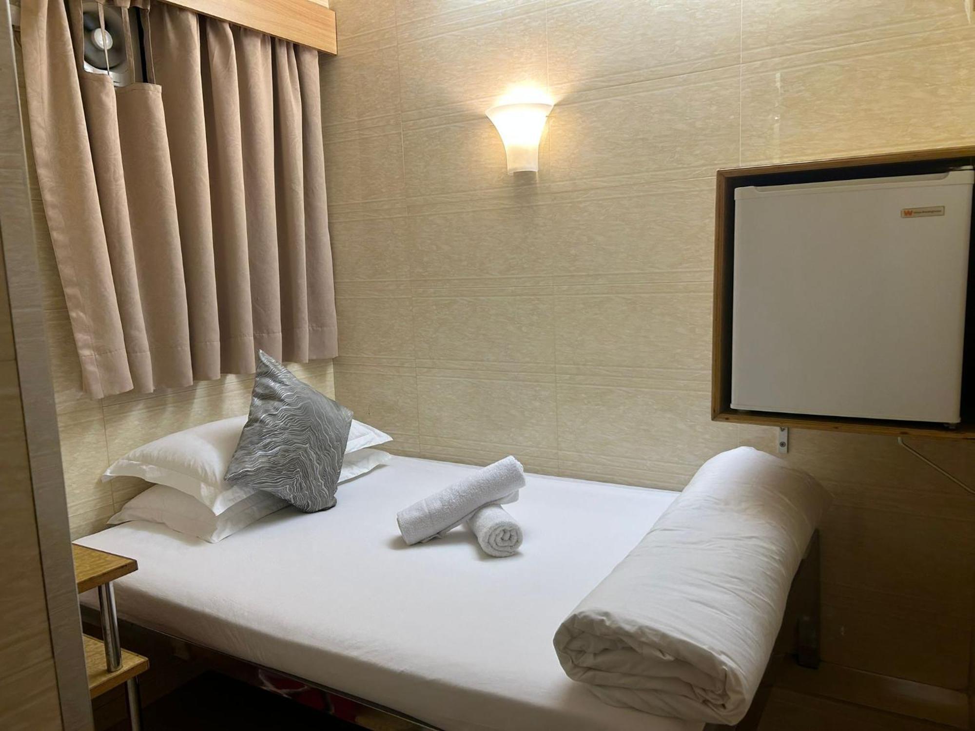 Hollywood Guesthouse Hong Kong Exterior photo